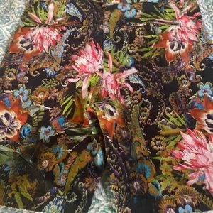 Robert graham shorts . New , never worn . No tag .fun print.